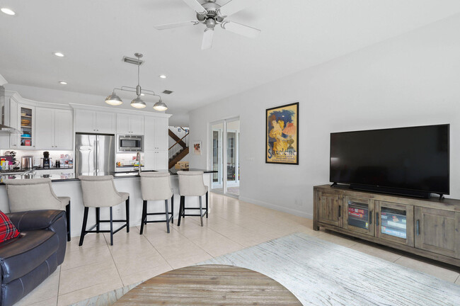 Building Photo - 143 Isle Verde Way
