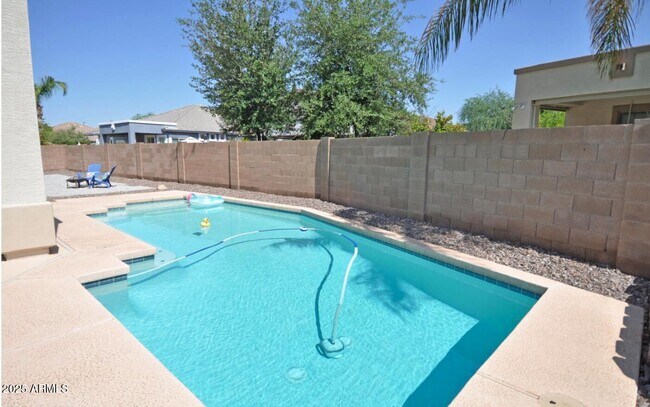 Primary Photo - 3530 E Los Altos Rd