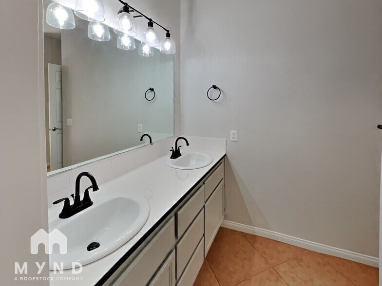 Building Photo - 3254 Mystic Ridge Ct