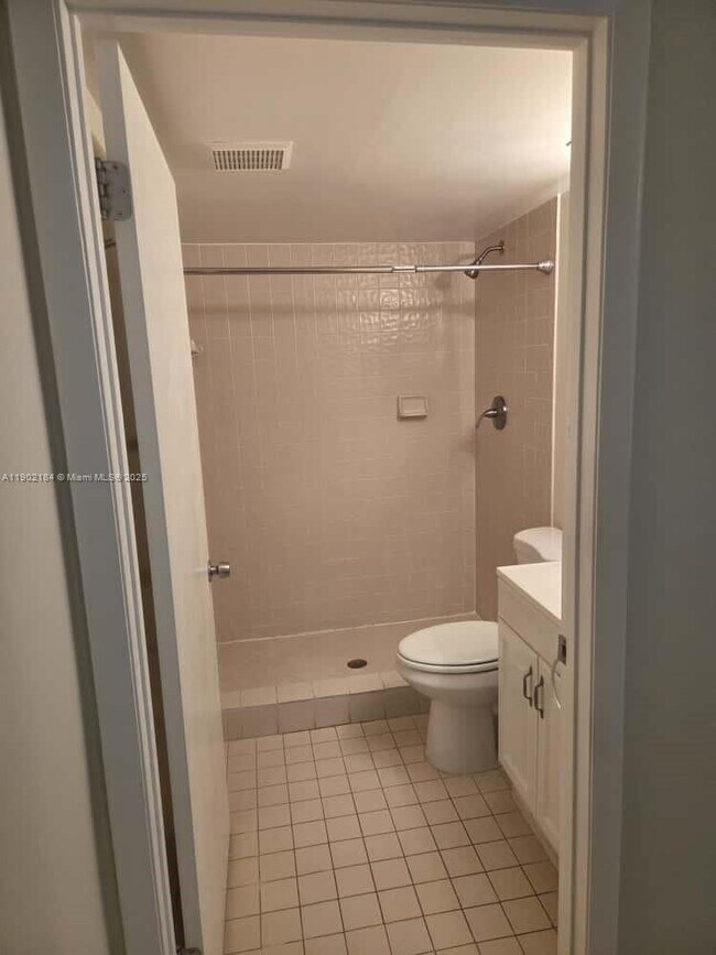 Building Photo - 7406 Woodmont Terrace