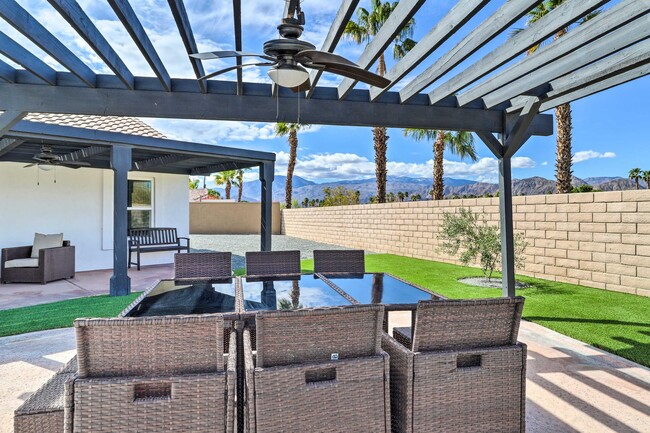 Building Photo - 44065 Dalea Ct
