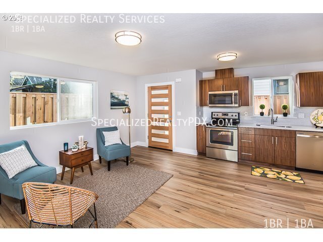 Primary Photo - 1414 SE Franklin-#A