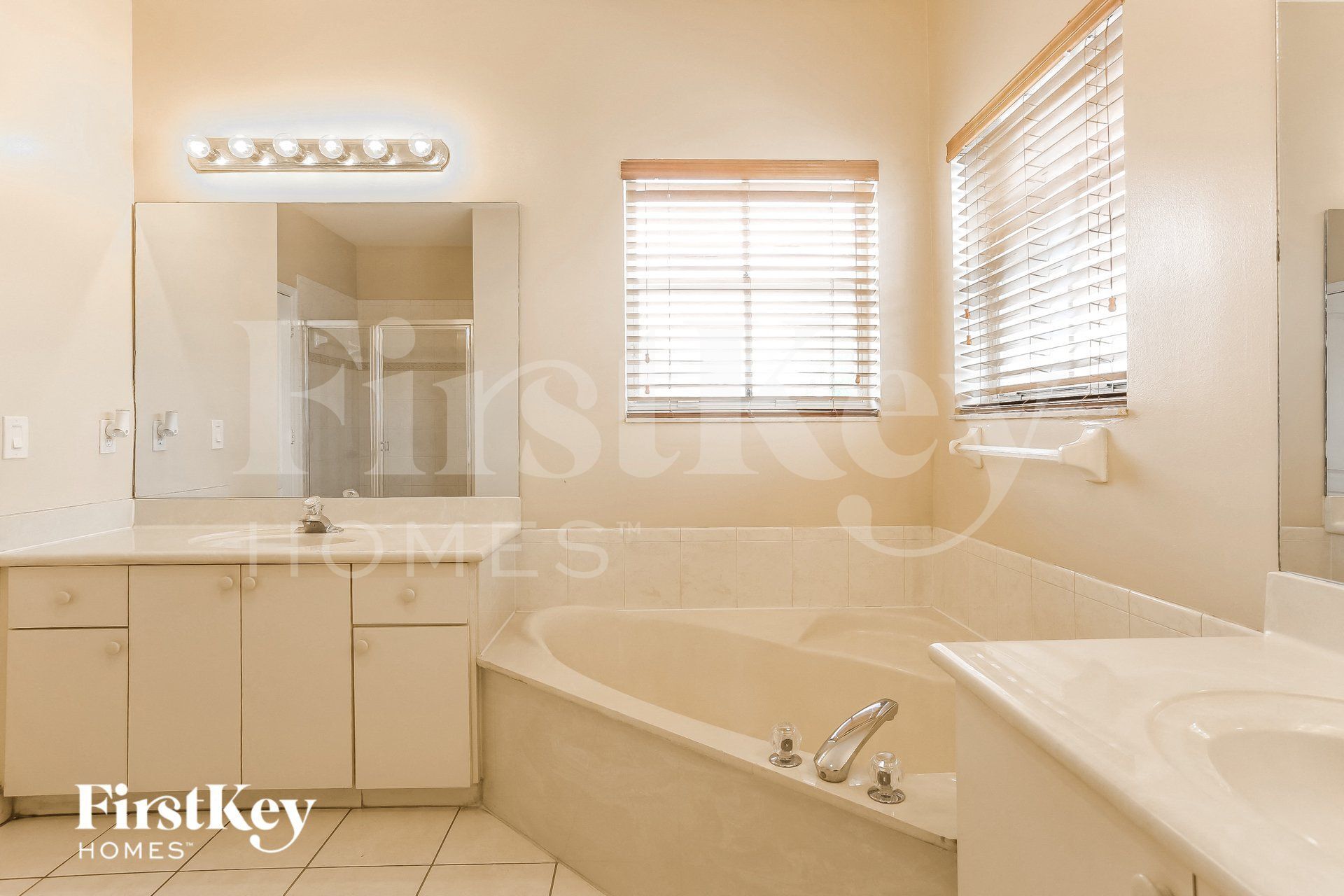 Building Photo - 2332 SW 126th Ave