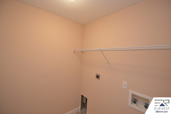 Building Photo - 9 Prince Kaarel Ln