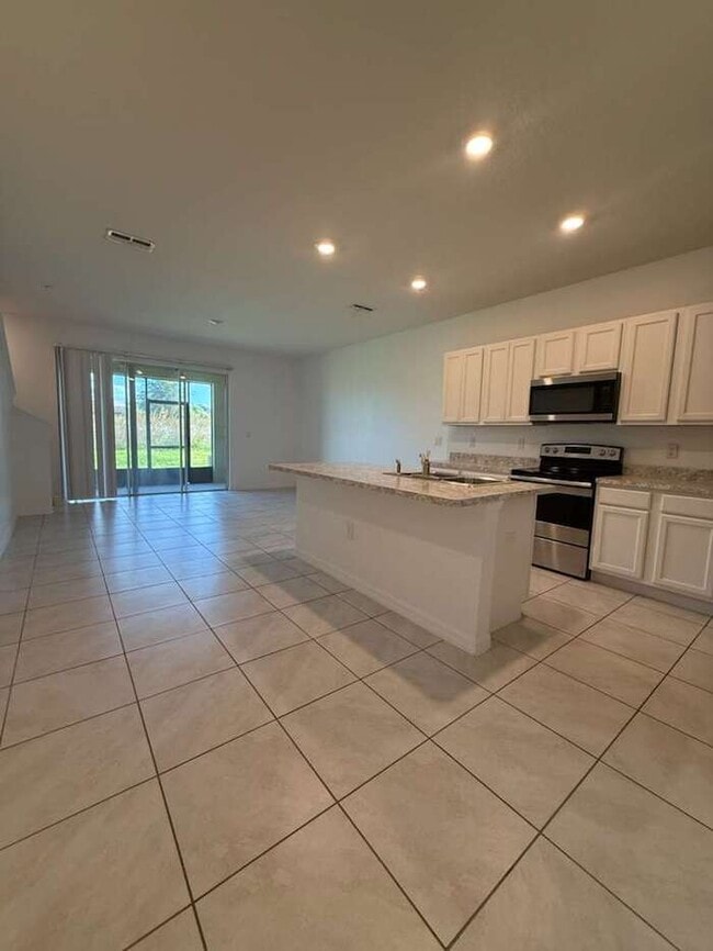 Building Photo - 170 Feltrim Reserve Blvd