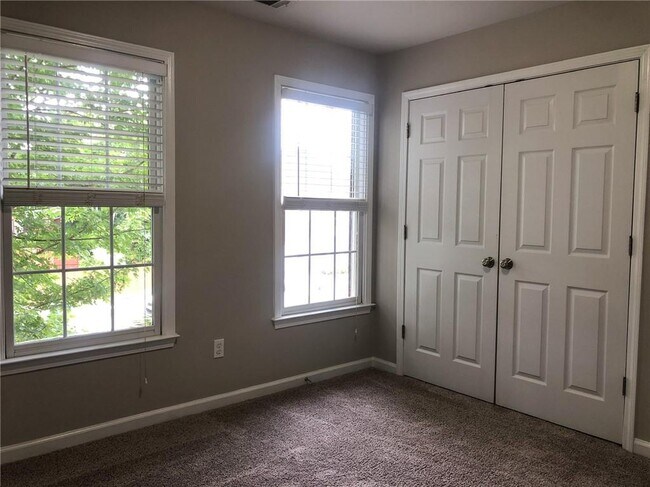 Building Photo - 4450 Lockett Trce