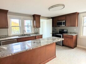 Building Photo - 245 Main St