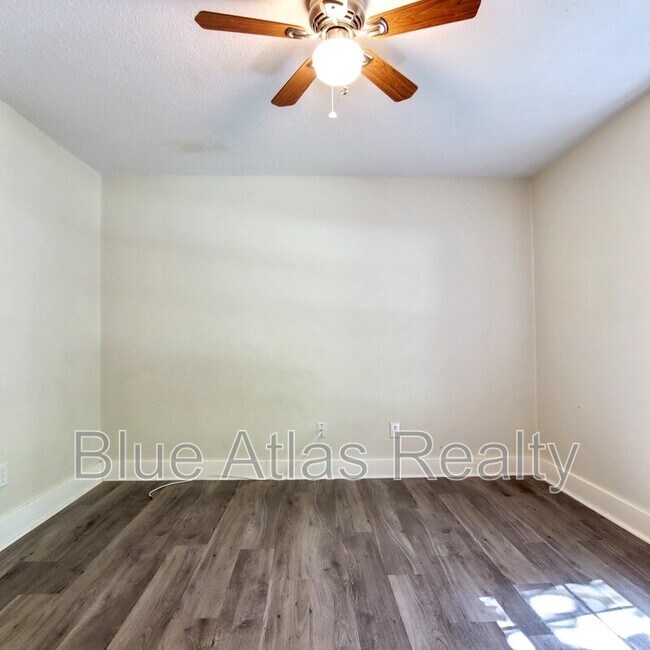 Building Photo - 5708 Flamingo Ct