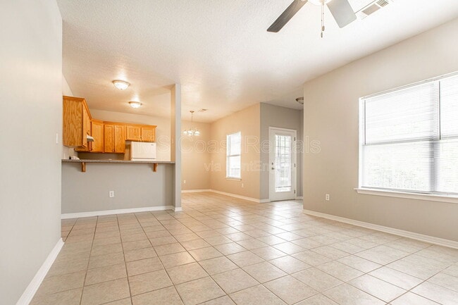 Building Photo - 9435 Bonanza Ln