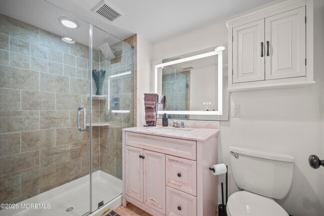 Building Photo - 5 Cortland Rd