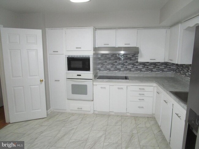 Building Photo - 4604 Westridge Pl