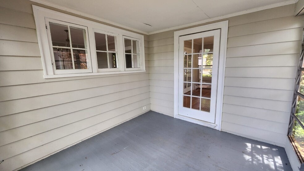 Building Photo - 1634 Ella T Grasso Blvd