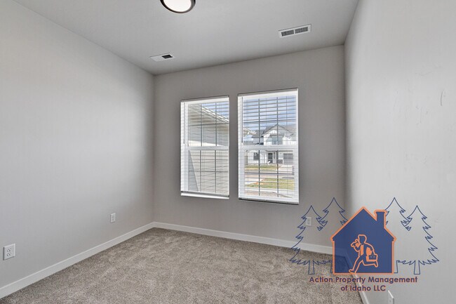 Building Photo - 18405 N Sweet William Ave