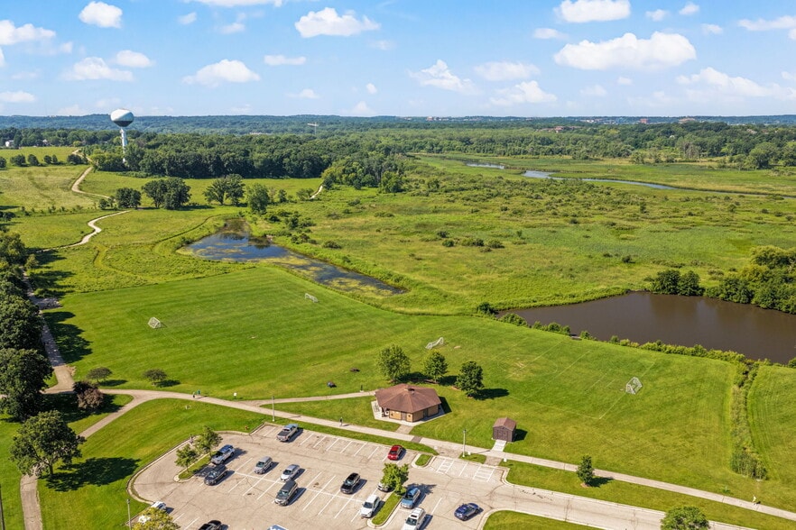 Building Photo - 3622 Rolling Hill Dr