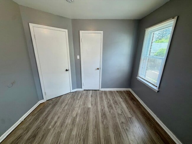 Building Photo - Section 8 Completely Renovated 3-Bedroom Home for Lease - Call (313)429-3244