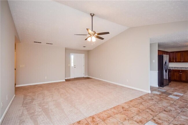 Building Photo - 300 Claremont Dr