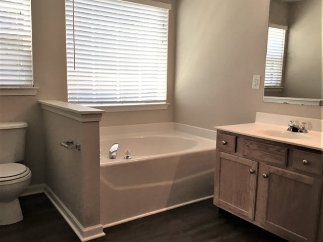 Building Photo - 3007 Secret Garden Ct