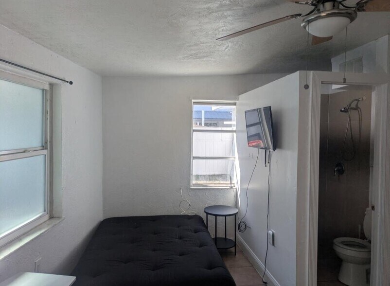 Building Photo - 6232 62nd Ave N