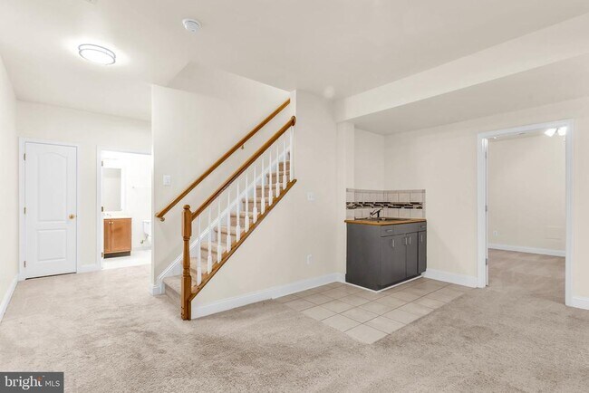 Building Photo - 42985 Pascale Terrace