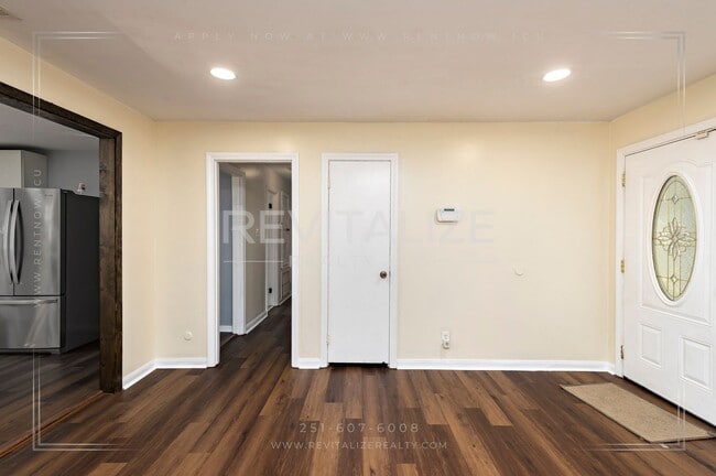 Building Photo - Newly Renovated 3 Bed 2 Bath Home in Mobile