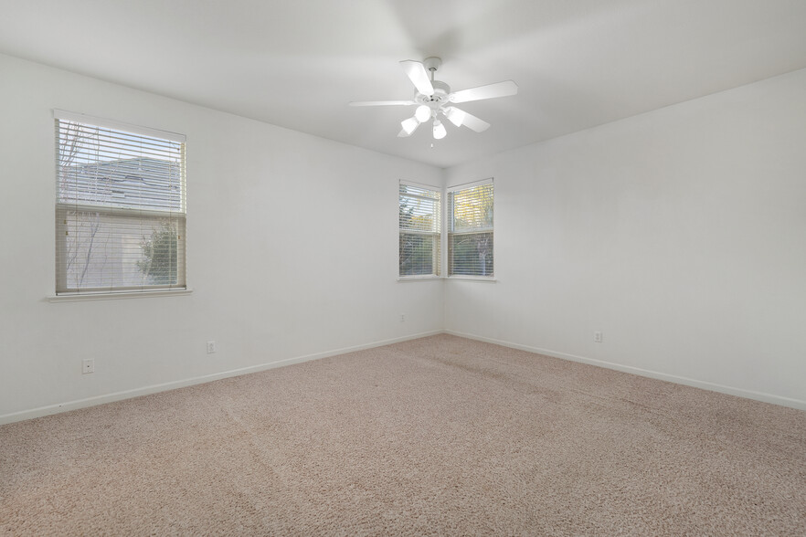 Building Photo - 4276 Steccato Dr
