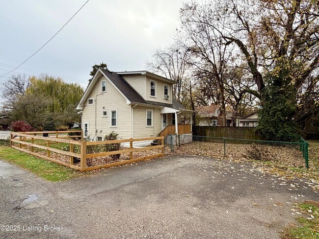 Building Photo - 2707 Cleveland Blvd