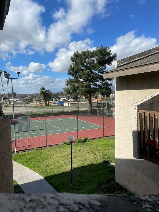 Building Photo - Newly Remodeled 2 Bed / 2 Bath  Upstairs Condo In Colton!