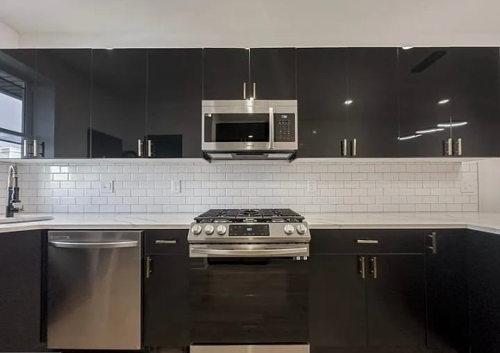 Building Photo - 6113 Webster St