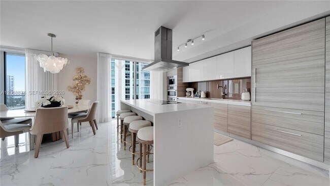 Building Photo - 330 Sunny Isles Blvd