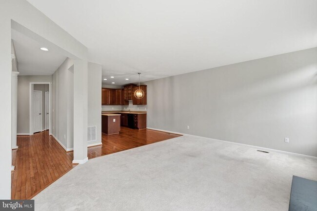 Building Photo - 6008 Preswell Ct