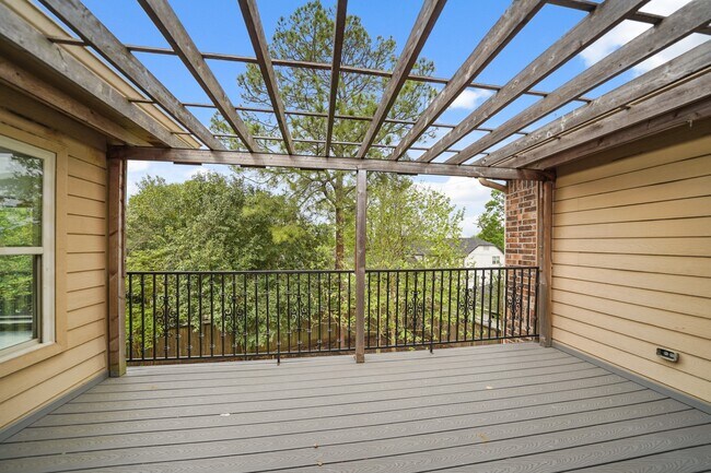 Building Photo - 9714 Braesmont Dr