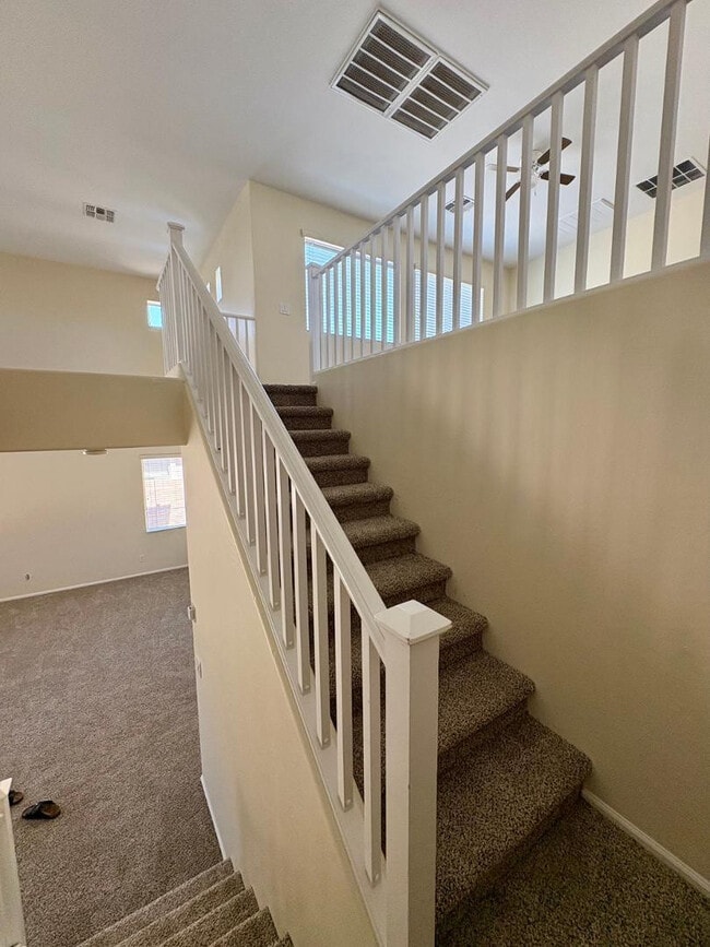 Building Photo - 16126 W Meade Ln
