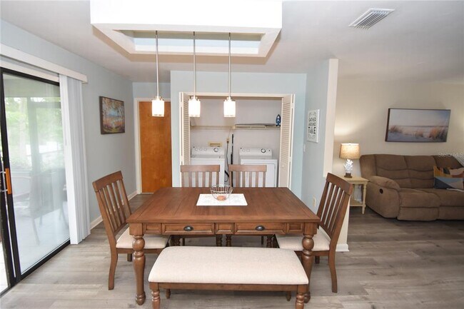 Building Photo - 18 Covington Ln