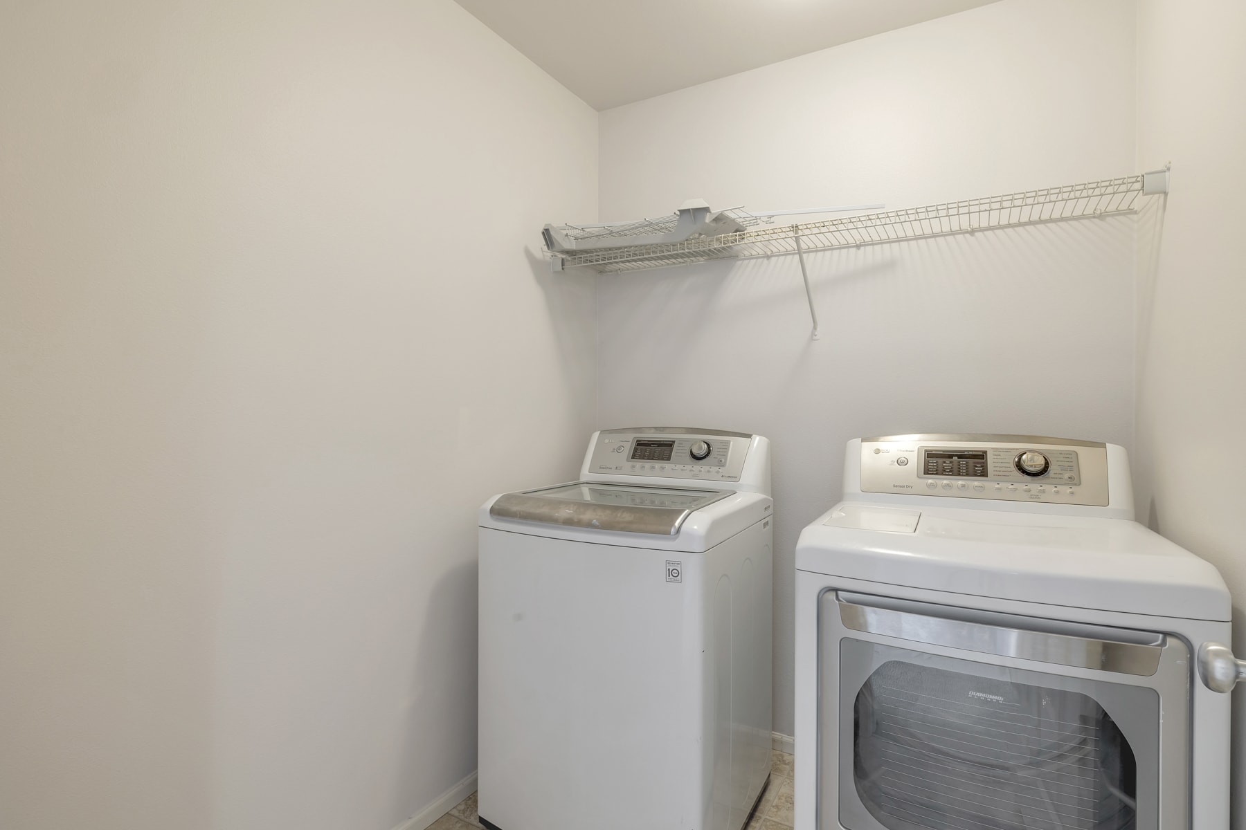 Building Photo - 5202 S 214th Way