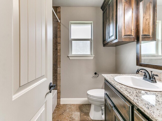 Building Photo - 4817 Arbuckle Dr