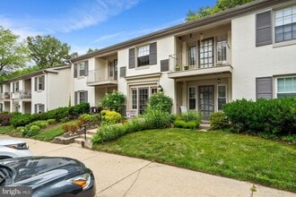 Building Photo - 5907 Kingsford Rd