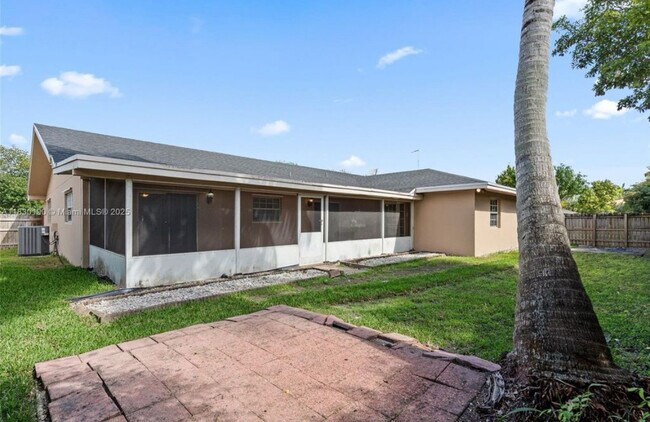 Building Photo - 9034 SW 163rd Terrace