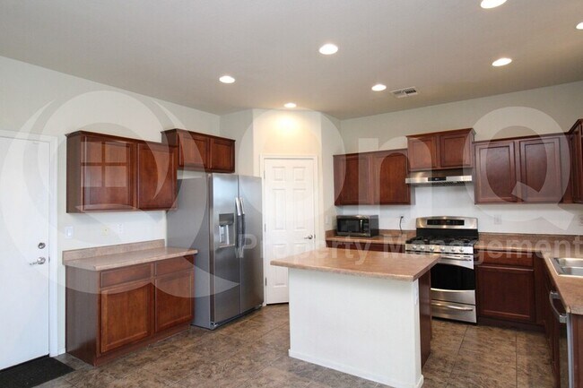 Building Photo - 7373 W Monte Cristo Ave