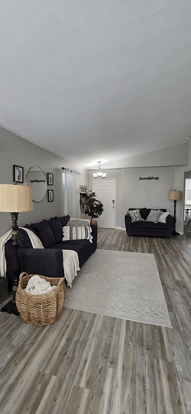 Building Photo - 3912 Boswellia Dr