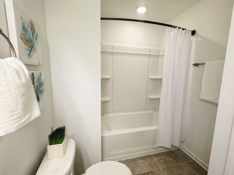 Building Photo - 2800 Lemnos Dr