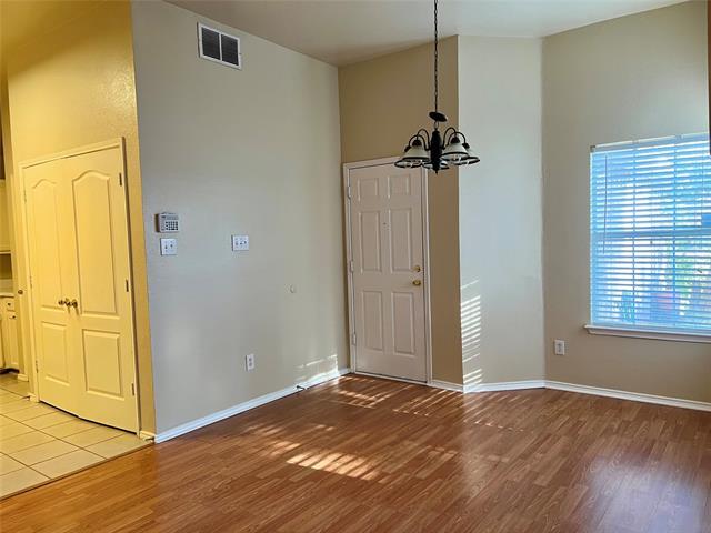 Building Photo - 5009 Bay View