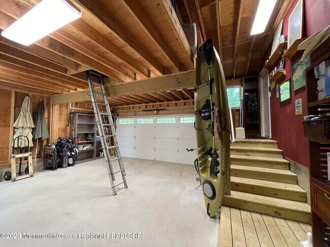 Building Photo - 37 Freehold Rd