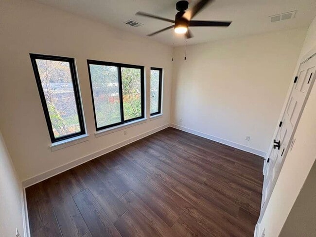 Building Photo - 10209 Gail Rd