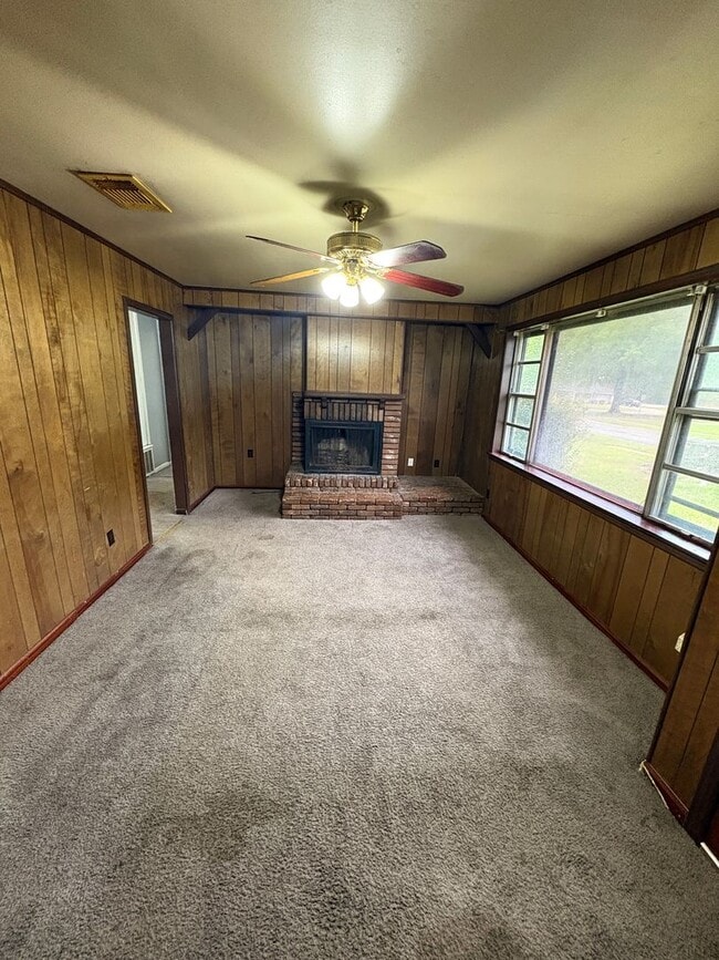 Building Photo - Southern Hills!!