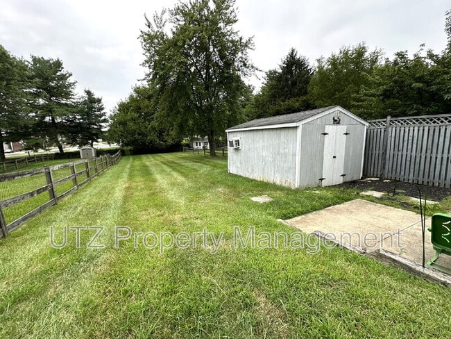 Building Photo - 121 Marydell Dr