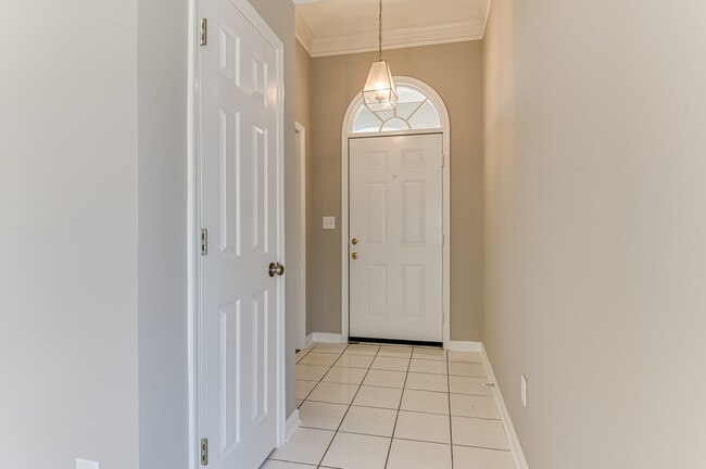 Building Photo - 208 Stonington Dr