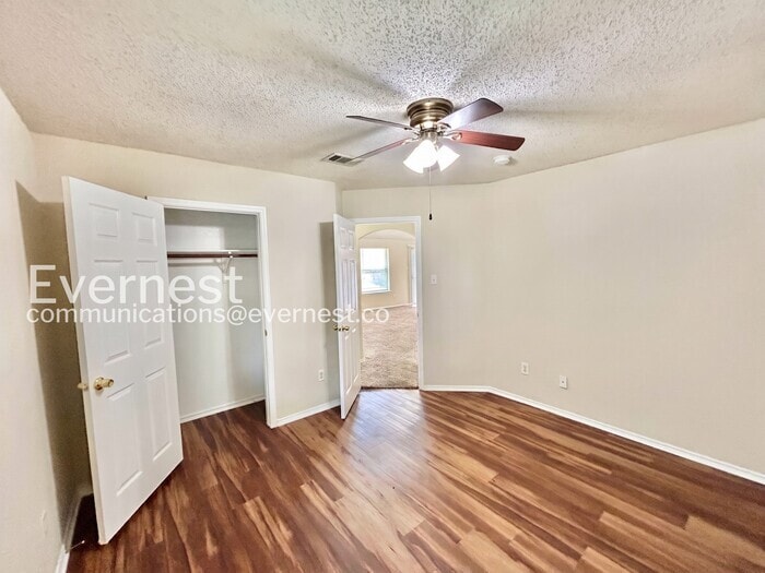 Building Photo - 7912 Boylston Dr