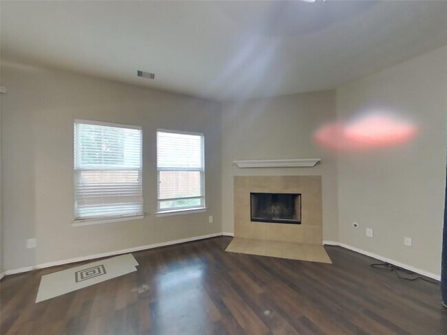 Building Photo - 28906 Hidden Cove Dr