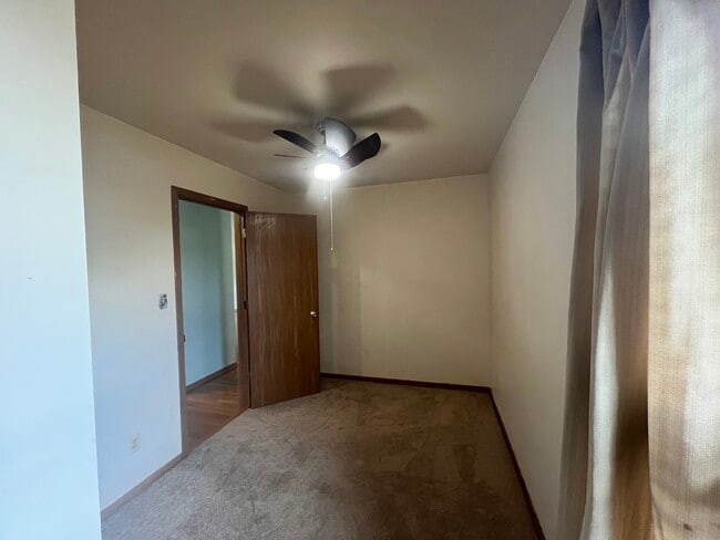 Building Photo - 965 Amberwood Pl