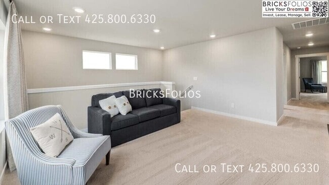 Building Photo - 1384 SW Pendleton Way